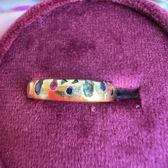 Custom Polly Wales Confetti Ring - Picture 3 of 8